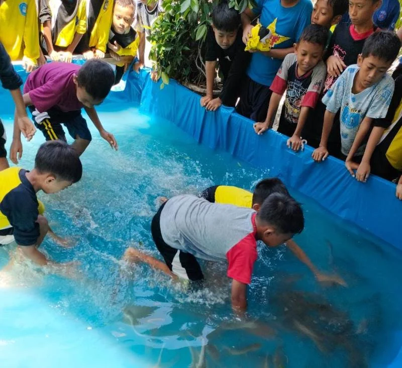 Class Meeting MIM 01 Meriah dengan Tangkap Lele