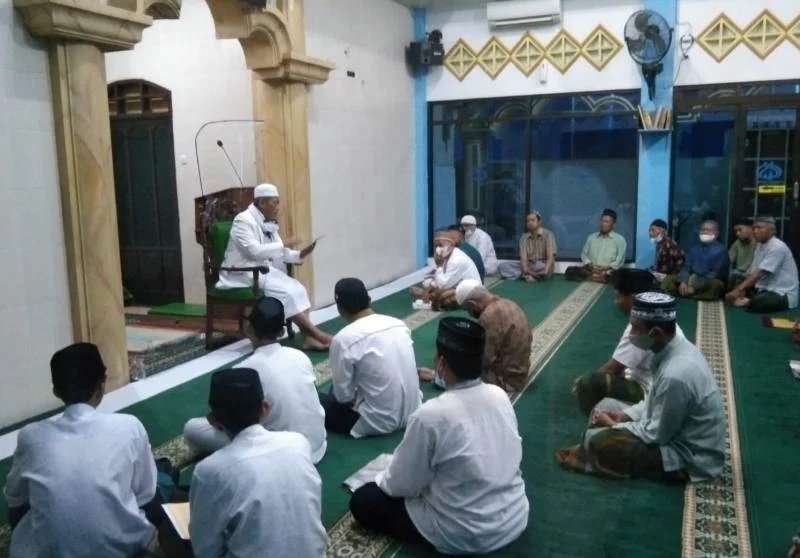 Orang Zalim Jadi Topik Kajian Masjid Al-Qohhar Lidah Kulon