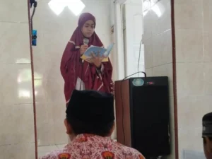 Latihan Public Speaking lewat Kultum di SD Muwri