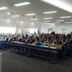 Belajar Sistem Pencernakan di Kelas, EL-nya ke Pabrik Yakult