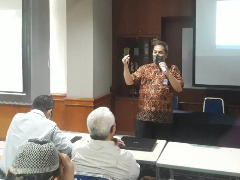 Beda Kurikulum Merdeka dengan K-13