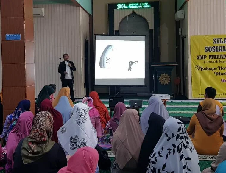 Wali Murid Terkejut setelah Menyaksikan Film Pendek yang Diputar Ketua LDK Ini