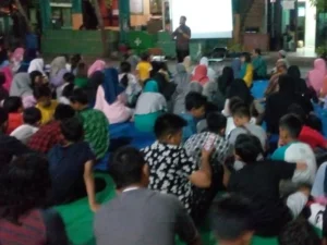 Jika Orangtua dan Anak Ada Jarak Komunikasi, Ini yang Terjadi