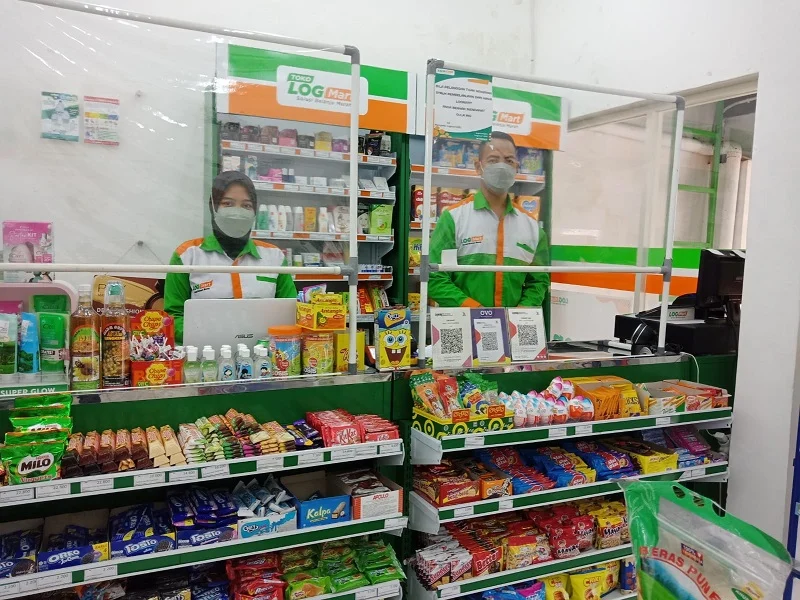 LOG-Mart GKB 1 Gresik Outlet dengan Penjualan Terbaik