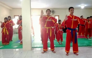 Latihan Gabungan Tapak Suci Kebomas Diikuti Dua Perguruan