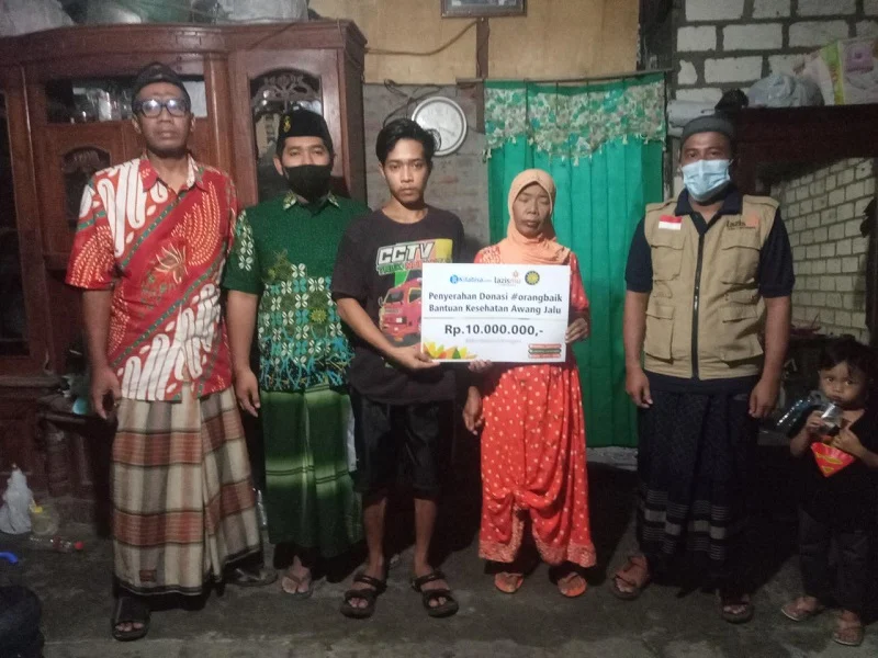 Lazismu Lamongan Bantu Korban PHK yang Derita Apendiksitis