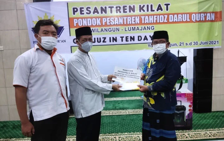 Lazismu Lumajang Bantu Pesantren Tahfidh Kilat