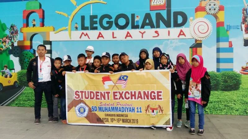 Di Sela Kunjungan Belajar, Para Murid Kunjungi Legoland
