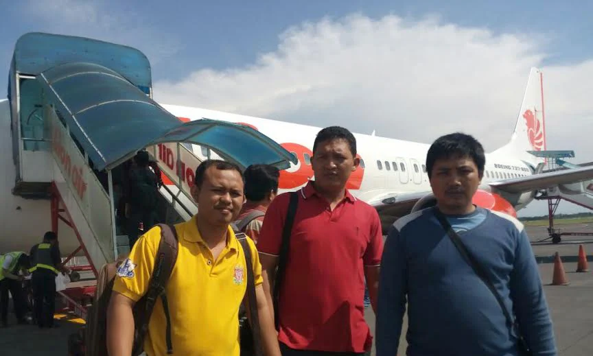 Gagal Berangkat Lewat Darat, Peserta Aksi 212 dari Gresik Nekat “Sewa” Pesawat