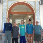 Tokoh Muhammadiyah Sendangagung Turut Membersamai Prosesi Penyembelihan Hewan Kurban di Masjid An-Nur