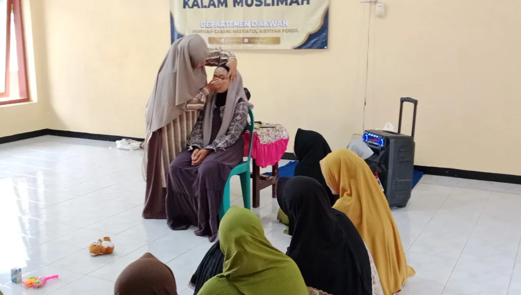 Gandeng MUA SAFA Griya, PCNA Pendil Probolinggo Adakan Beauty Class bersama Nasyiah