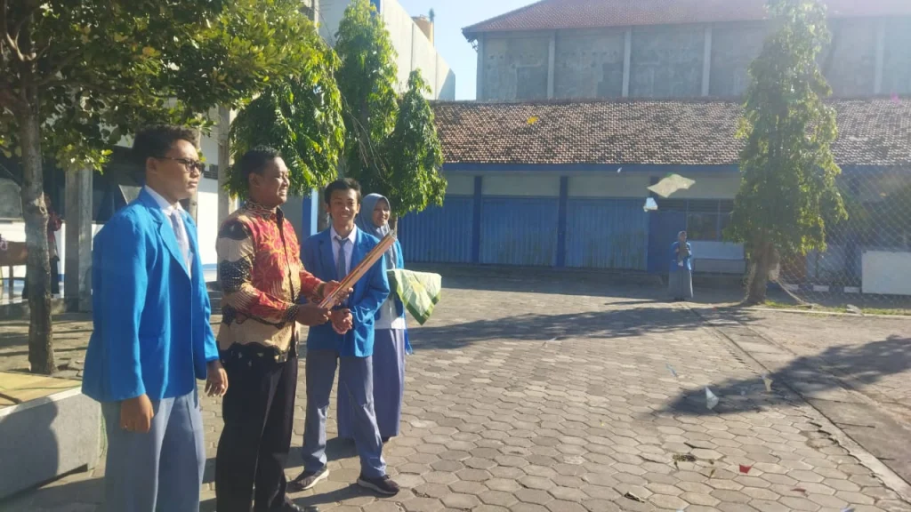 Smamsi Gelar Pembukaan Fortasi dengan Pelepasan Petasan Kertas