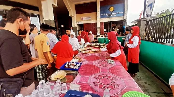 Menilik Program Jumat Sedekah Masjid Al-Ihsan Kalibaru