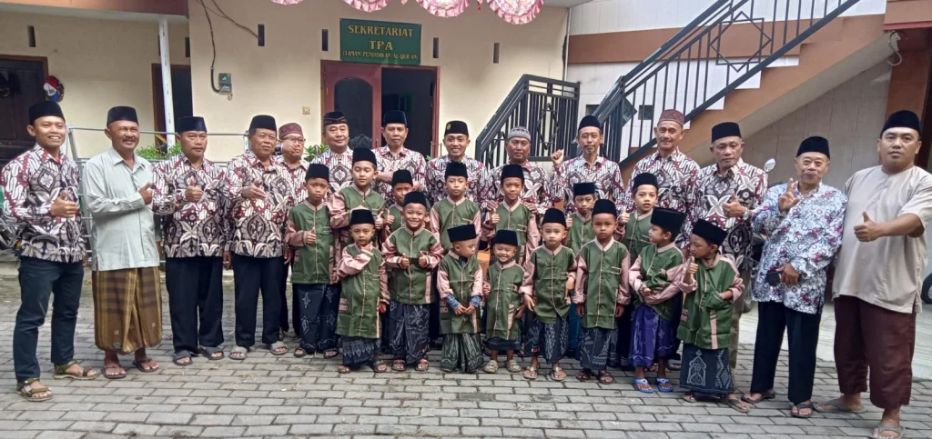 Tebarkan Kebaikan di Tahun Baru Islam, Masjid At-Taqwa Mangli Gelar Khitanan Massal