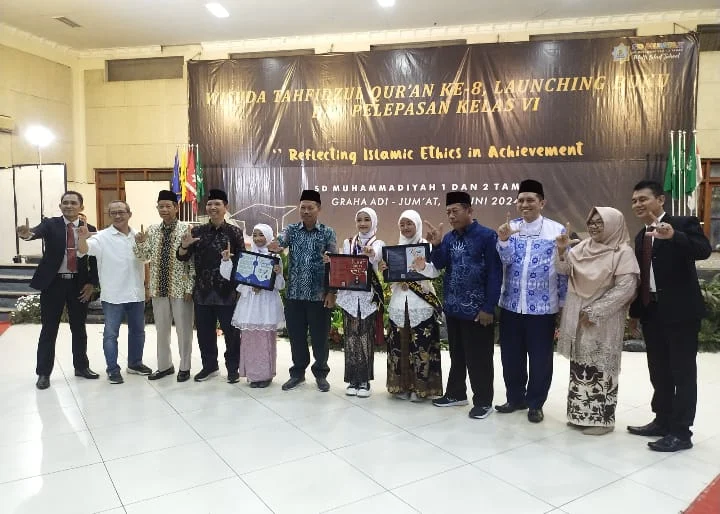 SD Mumtaz Luncurkan 10 Judul Buku Karya Siswa