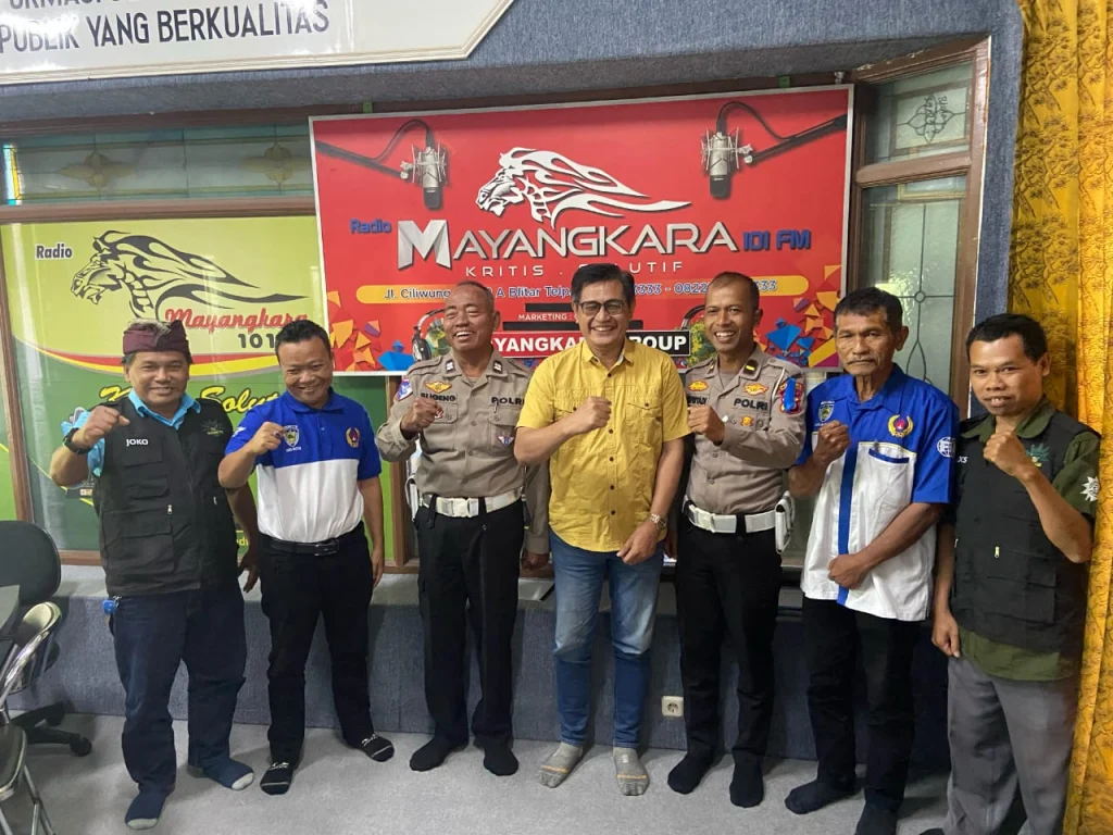 Penasehat BikersMu Chapter Kota Blitar Jadi Narasumber di Radio Mayangkara