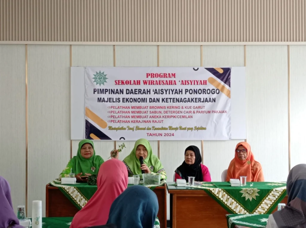 Program Sekolah Wirausaha ‘Aisyiyah PDA Ponorogo Dorong Kemandirian Ekonomi Perempuan