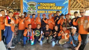 Touring Kemajoean BikersMu Klaten: Eratkan Silaturahmi, Makmurkan Masjid dan Ranting