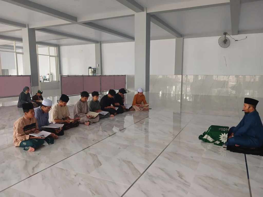 Pemuda Masjid Ar-Royyan Muhammadiyah Buduran Sidoarjo Ikuti Bimbingan Qiro’ah