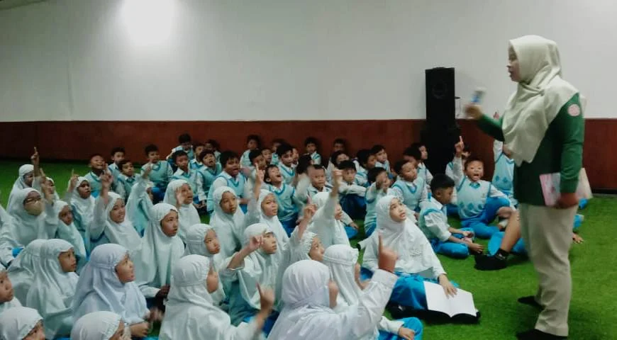 SD Mugres Gelar Edukasi Penanganan Luka dan Evakuasi Korban Cedera