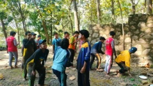 Estafet Karet Fortasi SMK Muhammadiyah 10 Mantup: Latih Kerja Sama hingga Percaya Diri