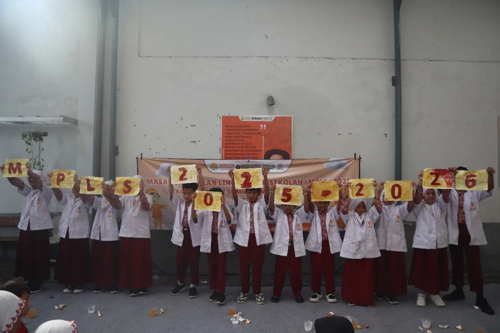 Expo Kelas Prestasi Meriahkan Hari Ketiga MPLS Sekolah Inovatif Jagir