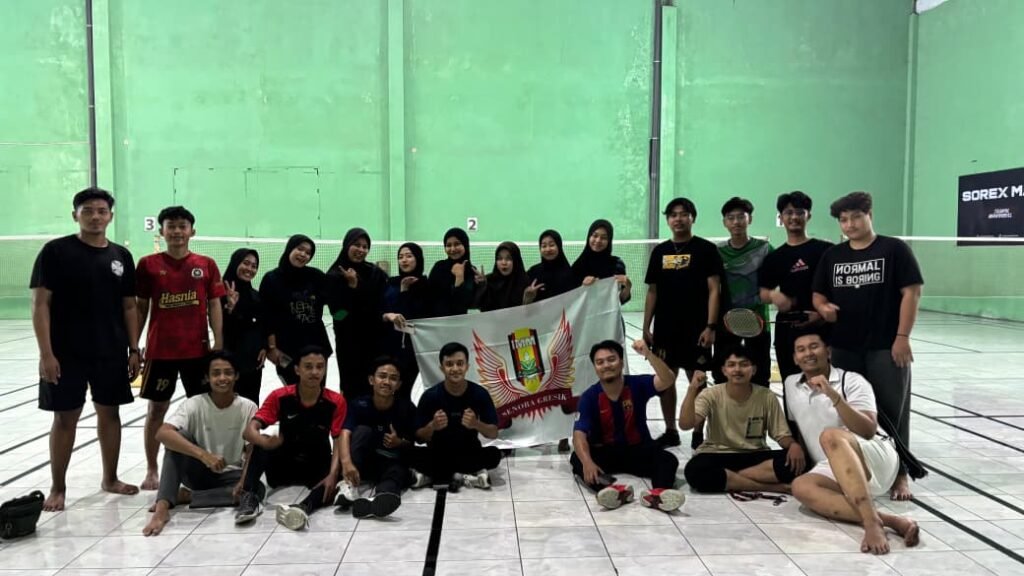 Fun Badminton: Langkah Riang Menuju Penguatan Perkaderan IMM Gresik