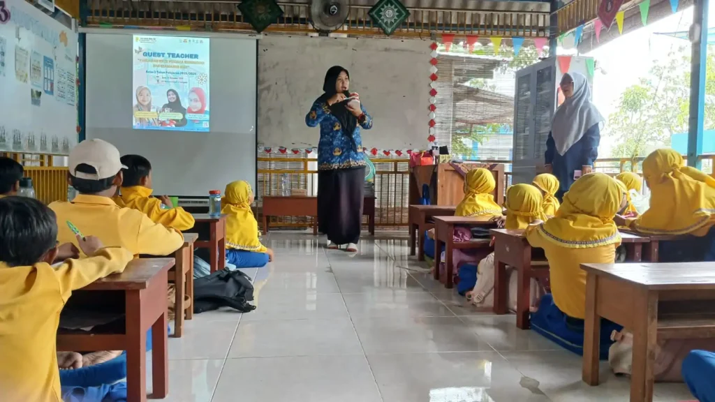 Belajar Seru dari Ahlinya: Siswa Kelas III Sekolah Kreatif Menganti Jadi Pahlawan Kecil Penjaga Kesehatan Gigi
