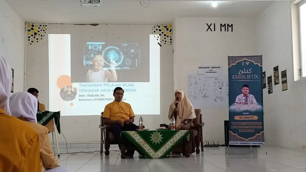 Menilik Kajian Rutin Perdana SMK TI Muhammadiyah 11 Pondok Modern Paciran