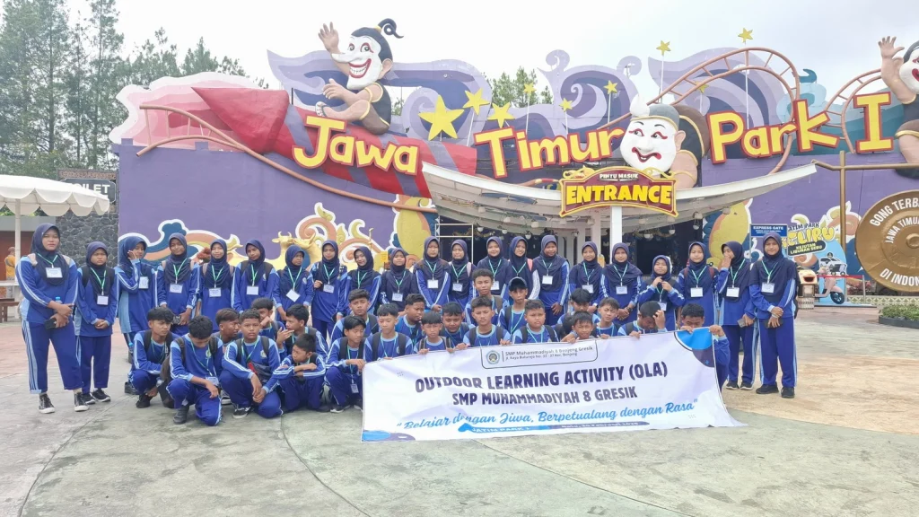 SMP Muhammadiyah 8 Benjeng Gresik Gelar Outdoor Learning di Jatim Park 1 Malang