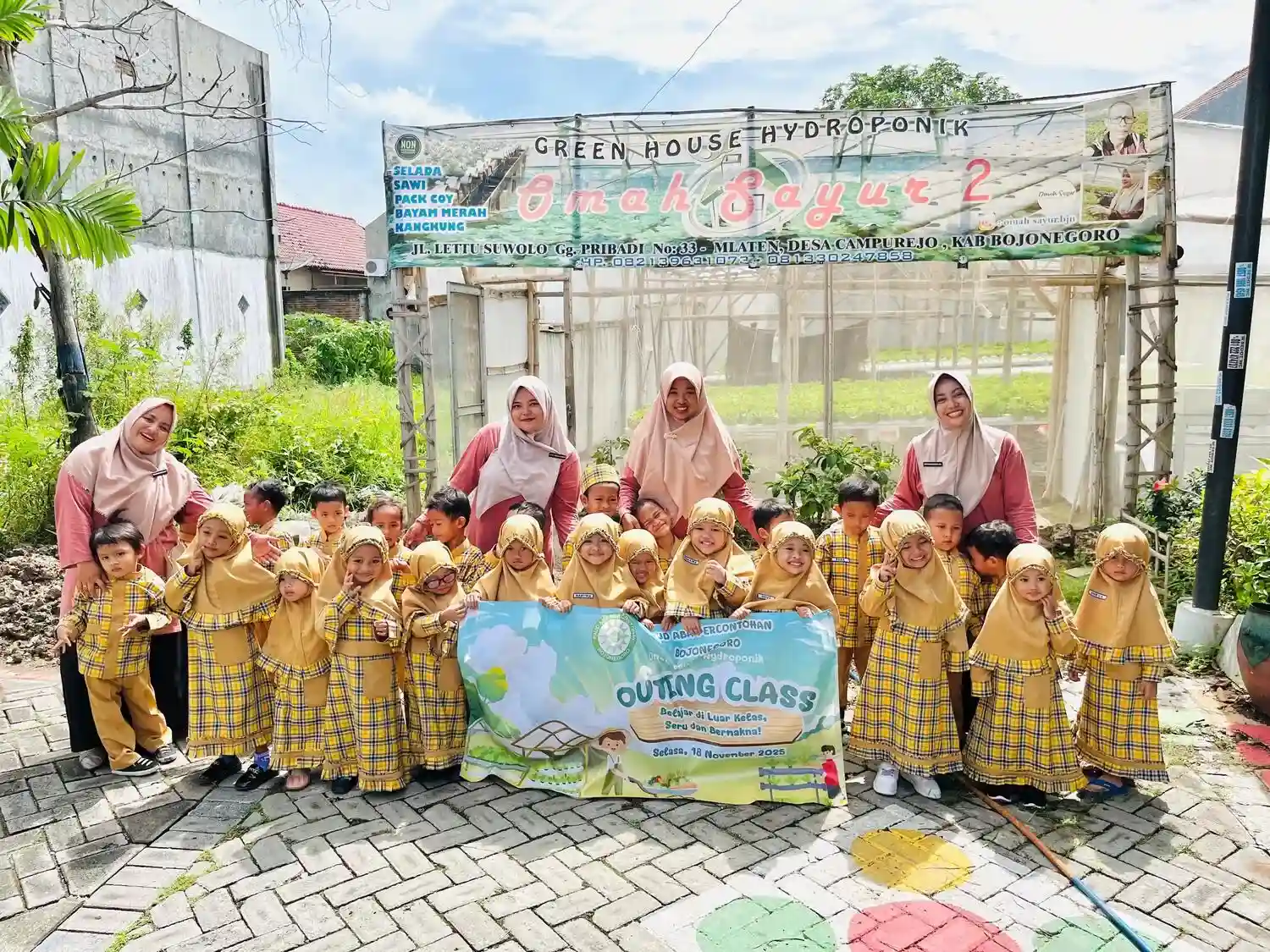 Pembelajaran Mendalam: PAUD ABA Percontohan Gelar Outing Class ke Green House Omah Sayur Hydroponik