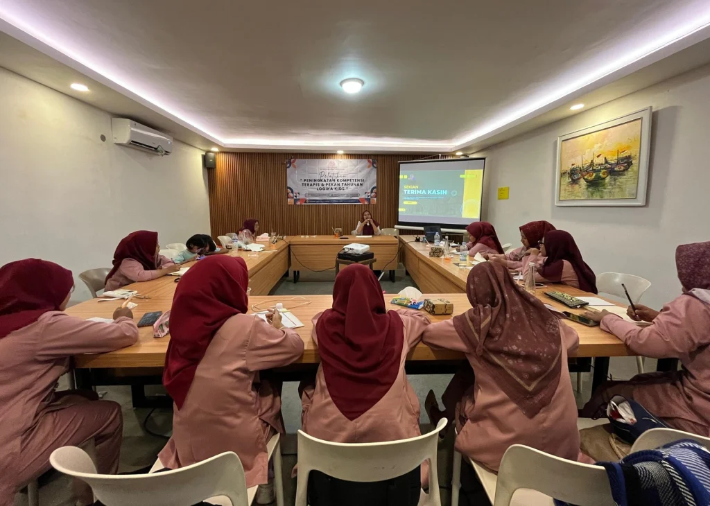 Pelatihan Peningkatan Kompetensi Terapis dan Pekan Tahunan Logika Kids: Upaya Maksimal untuk Tumbuh Kembang Anak