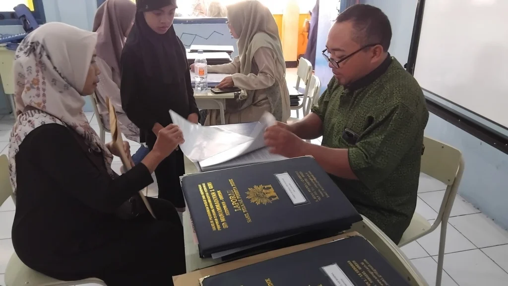 Tiga Jenis Laporan Hasil Belajar Berikan Gambaran Utuh Perkembangan Siswa SD Muri