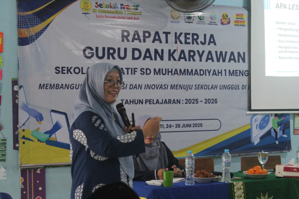 Pendekatan Pembelajaran Mendalam Dibahas dalam Raker Sekolah Kreatif Menganti