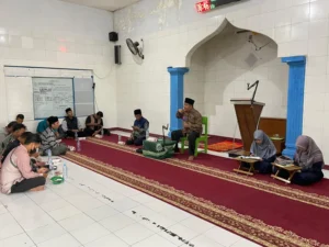 Fondasi Spiritual Pendidik: Pembinaan AUM dan Peran Shalat dalam Membentuk Guru Berkarakter