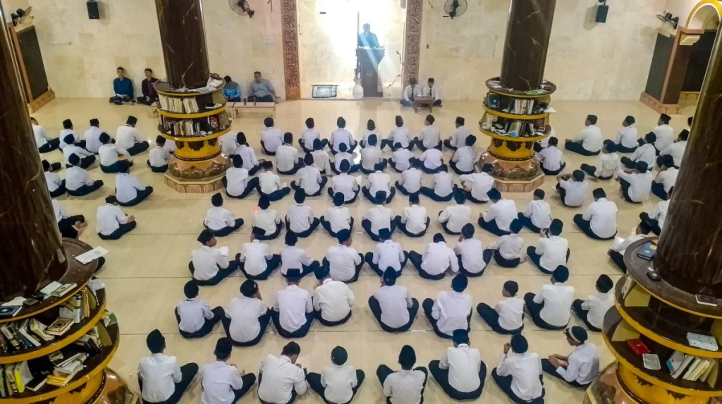 OPPKM Putra Ponpes Karangasem Gelar Pembukaan Muhadloroh, Siap Latih Calon Singa Podium