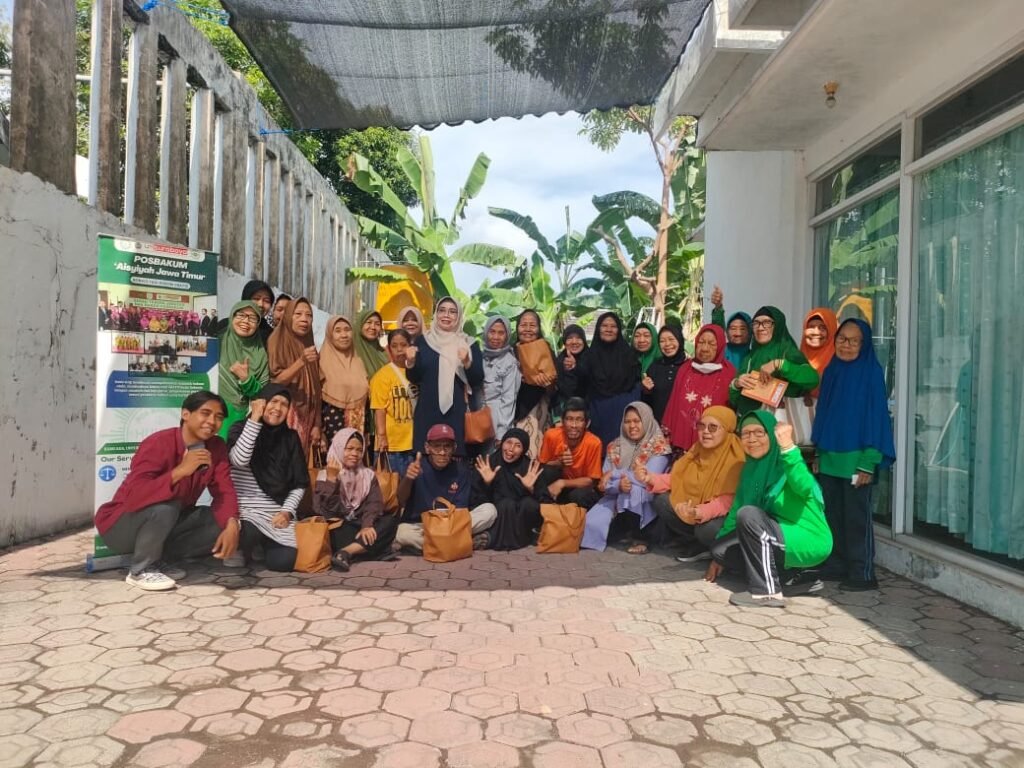 PRA Jambangan dan POSBAKUM PWA Jatim Adakan Penyuluhan Hukum dan Konsultasi Hukum Gratis