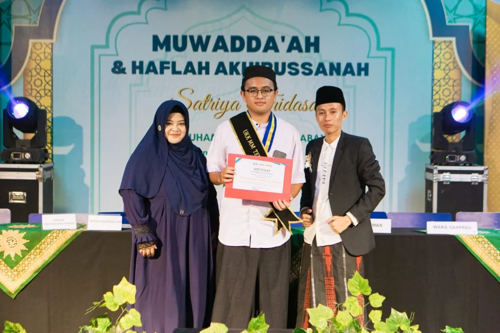 SMK Muhammadiyah 2 Surabaya Sukses Gelar Acara Perpisahan dengan Tema Berbeda