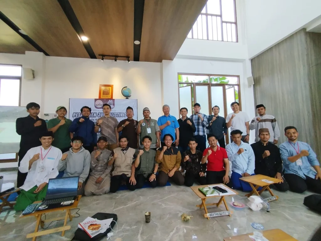 Kopi Gratis dalam Pesantren Jurnalistik MPI PDM Kabupaten Kediri