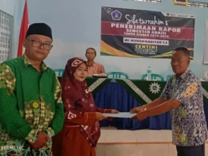 MIM 12 Centini Laren Lamongan Gelar Serah Terima Jabatan Kepala Madrasah