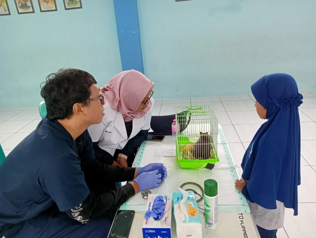 Hari Pertama Sekolah, SD Zamzam Ajak Siswa Bawa Hewan Peliharaan ke Sekolah