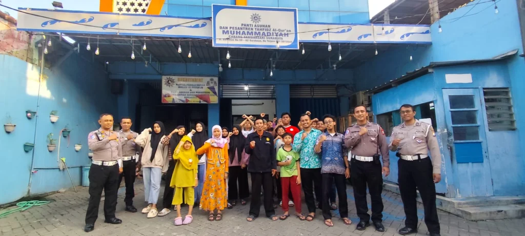 Mengintip Keseruan Sosialisasi Safety Riding di Panti Asuhan Muhammadiyah Gersikan