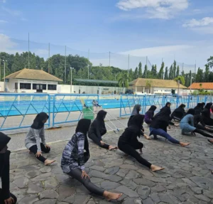Menengok Program Swimming Day Smamio yang Bekerja Sama dengan Petrokimia Gresik