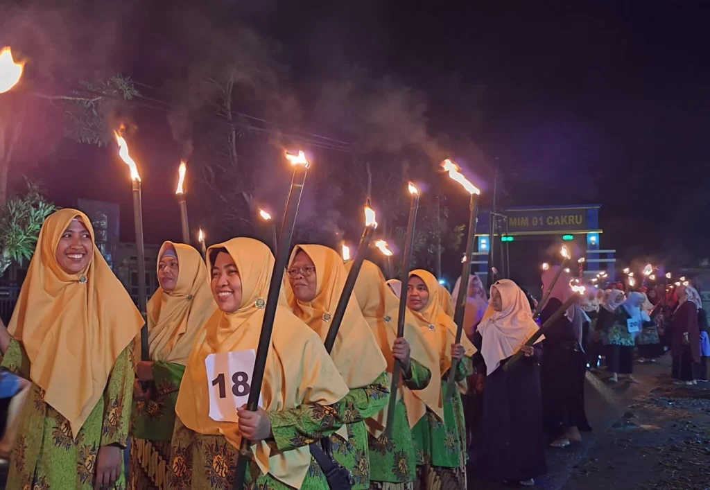 Takbir Keliling AMM Cakru: Syiar Islam dan Eratkan Silaturahmi Warga