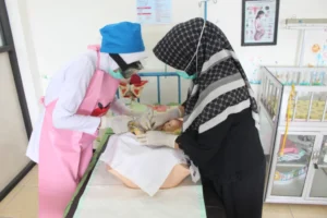 Prodi Kebidanan UMMAD Adakan Ujian Praktik Askeb Persalinan, Mahasiswa Harus Pahami 60 Langkah Persalinan