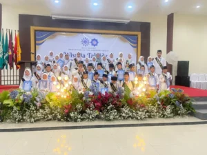 Wisuda Tahfidh V: Trik Jitu Murid SDMM dalam Menjaga Hafalan 4 Juz