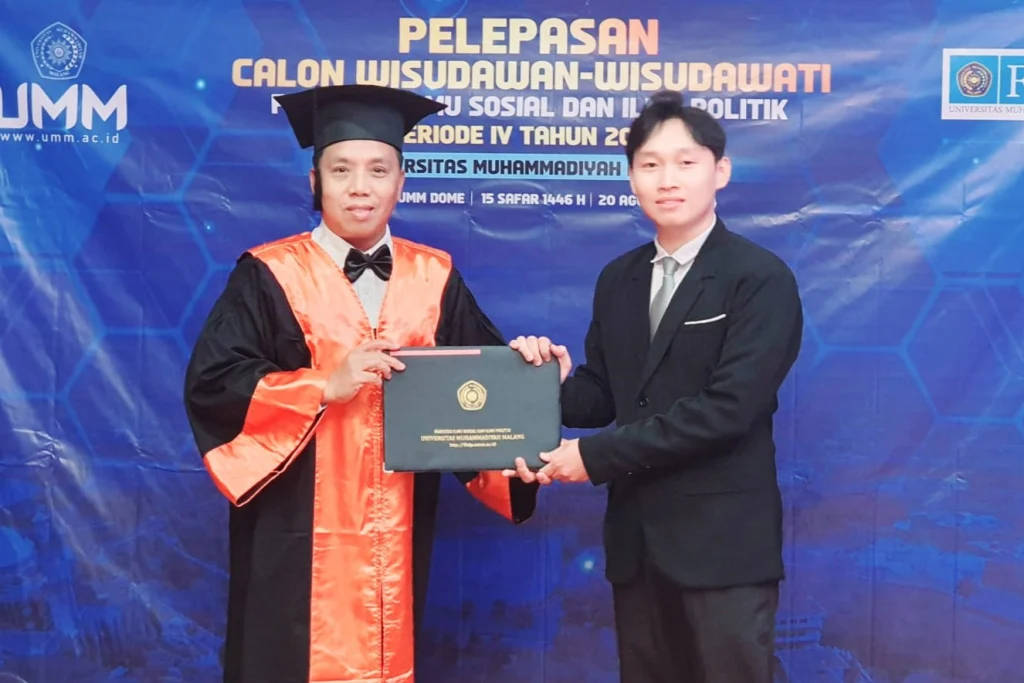 Putra Asli Belitung Ini Raih Lulusan Terbaik Komunikasi UMM