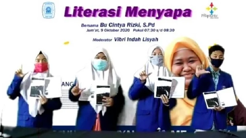 Bulan Bahasa, SMAM 8 Gresik Apresiasi Pegiat Literasi