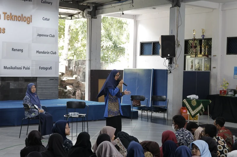 Cara Menulis Resensi yang Memikat Hati