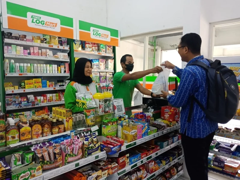 Logmart GKB Outlet dengan Penjualan Terbaik